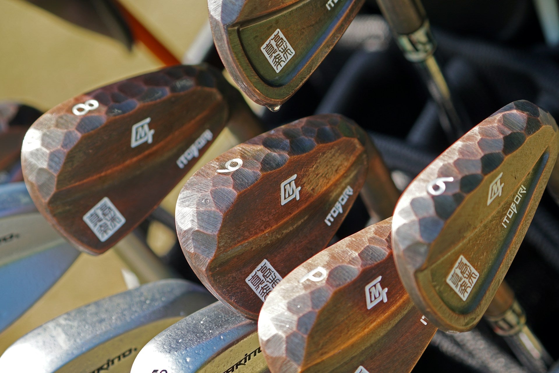 close look into golf wedges