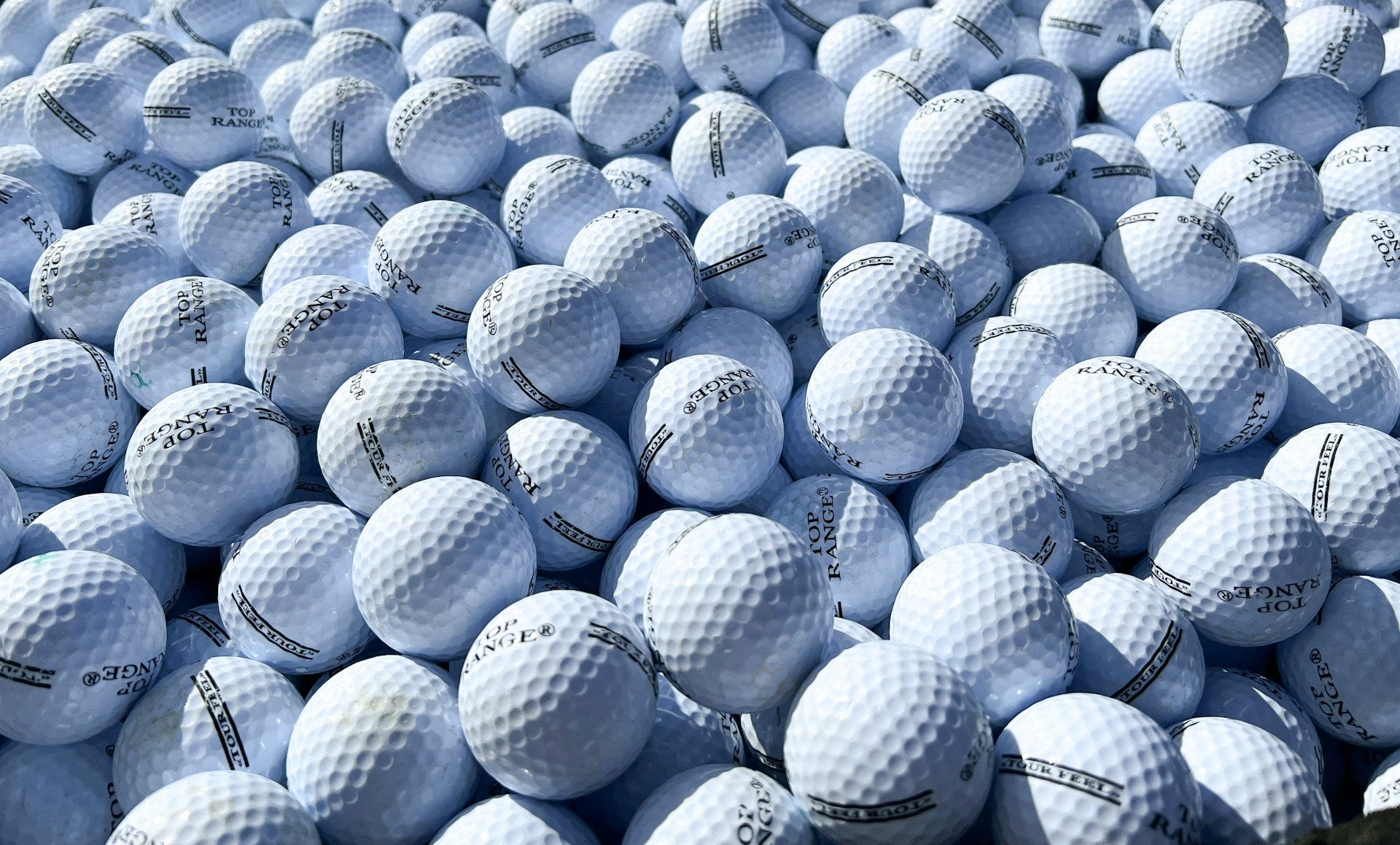 view of many of the best golf balls for beginners
