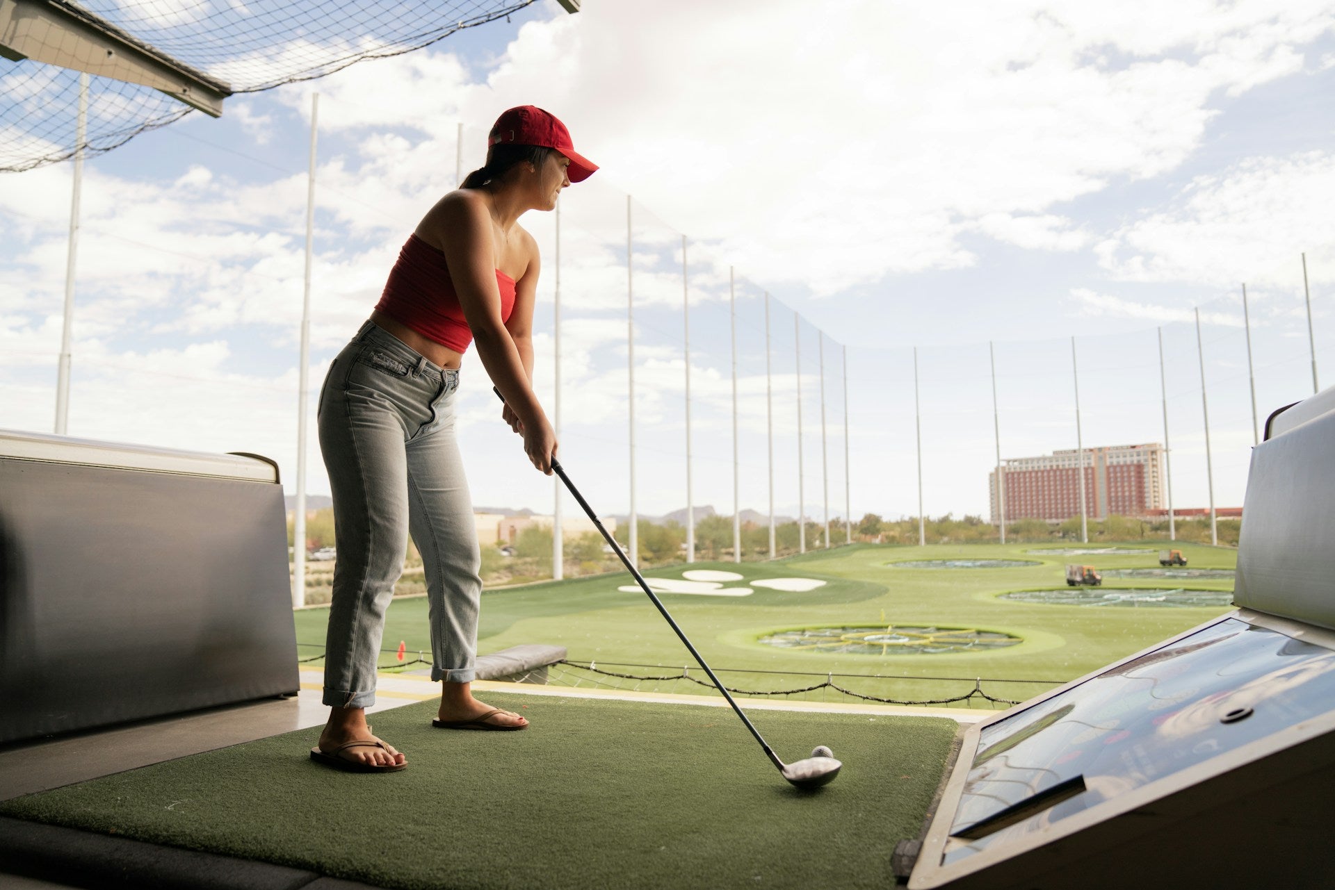 how to chip a golf ball