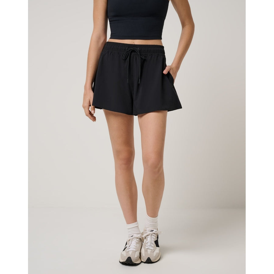 Travis Mathew Ladies Breezeblend Challenger Short