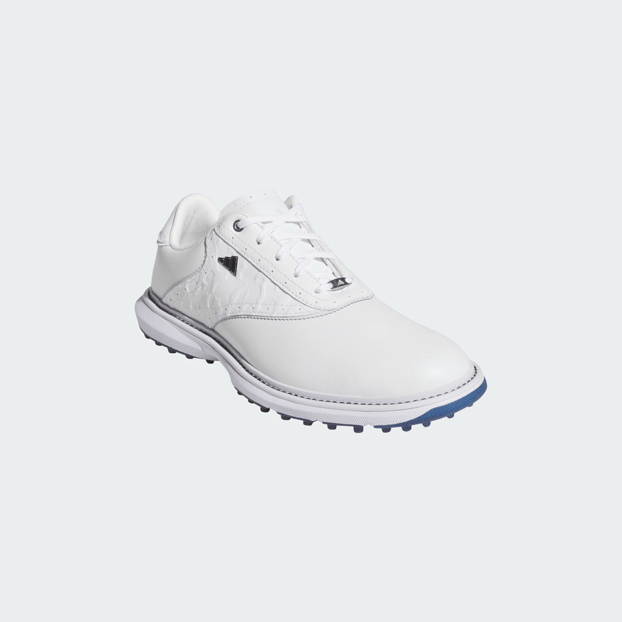 Chaussures de golf Adidas MC70 sans crampons pour femme - blanc/bleu