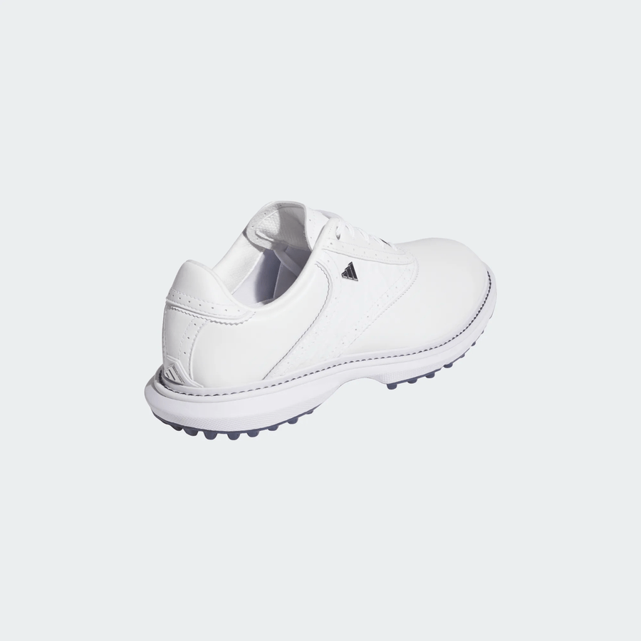 Chaussures de golf Adidas MC70 sans crampons pour femme - blanc/bleu